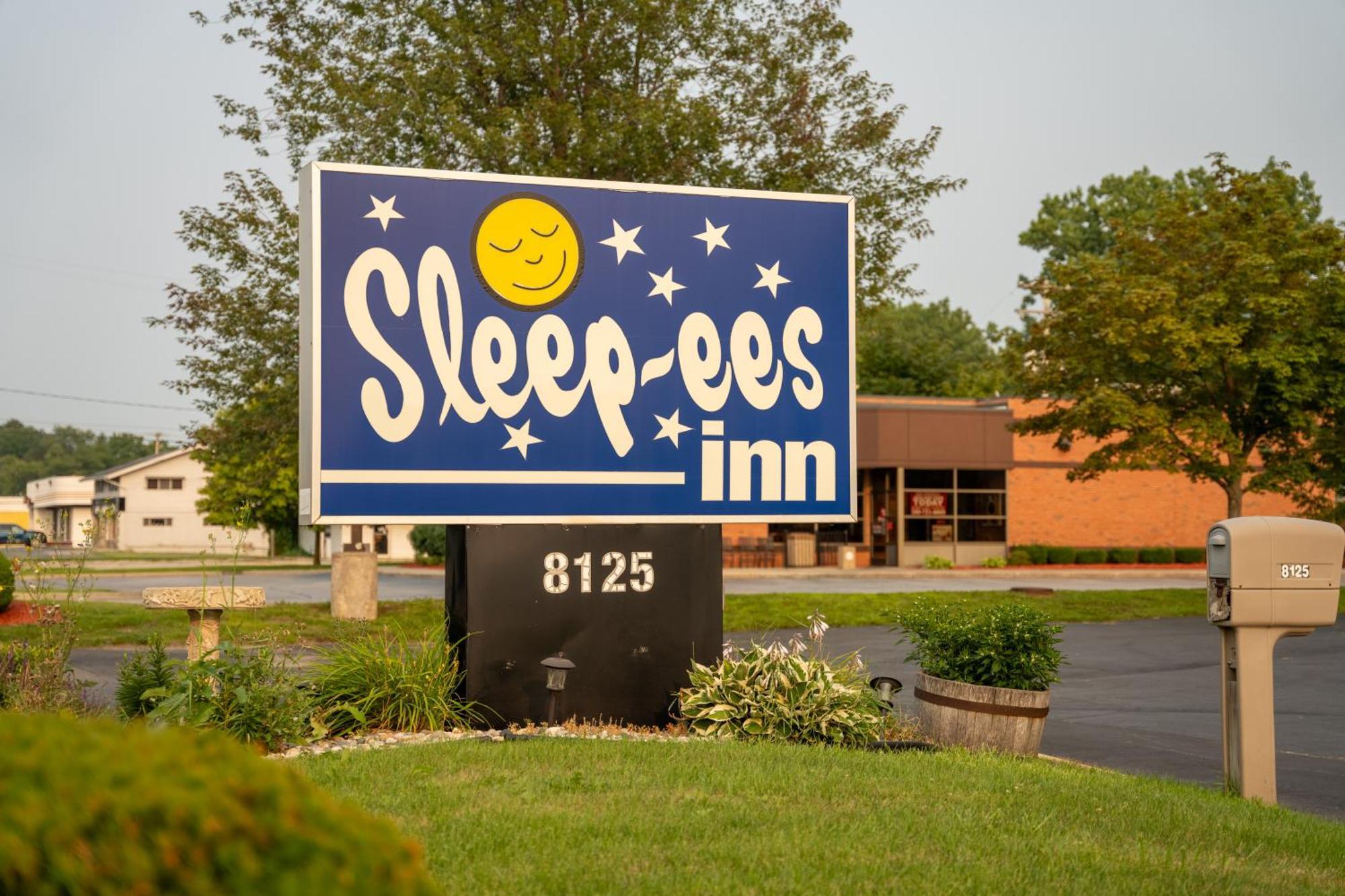 Sleep-Ees Inn, Saginaw & Frankenmuth Exteriér fotografie
