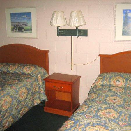 Sleep-Ees Inn, Saginaw & Frankenmuth Pokoj fotografie
